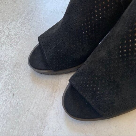 Franco Sarto Y2K Suede Slingback Heels Black Perforated Suede - Picture 3 of 8